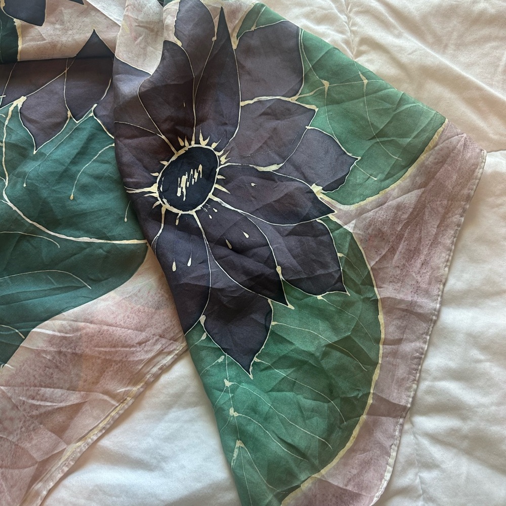 Floral Patterned Scarf - image 4